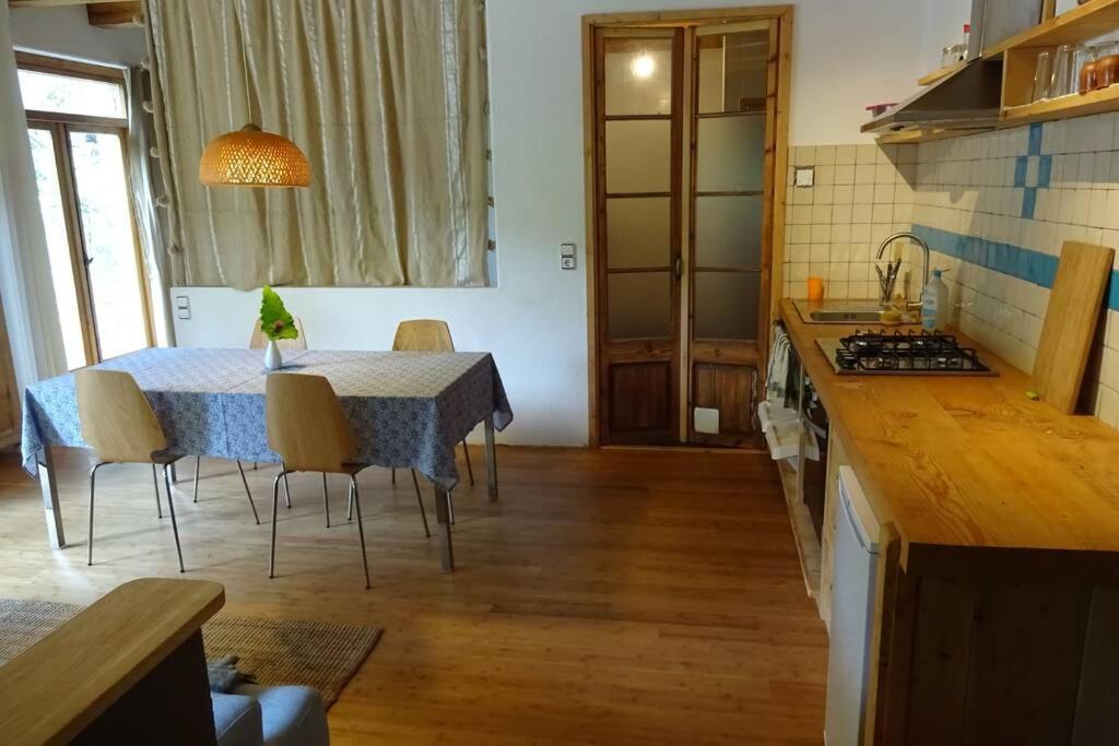 Pont De Valenti Mountain Retreat Apartment Херона Екстериор снимка